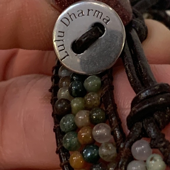 Lulu Darma triple row natural colors brown leather wrap bracelet - Picture 6 of 7